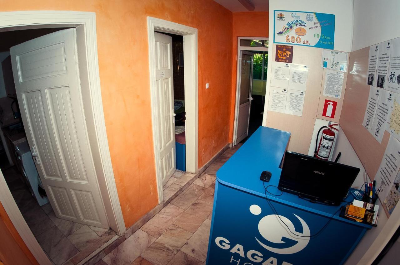 Gagarin House Hostel Varna Exterior photo